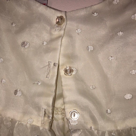 Cream Tulle dotted dress with lace 12-18 ? - Picture 5 of 7